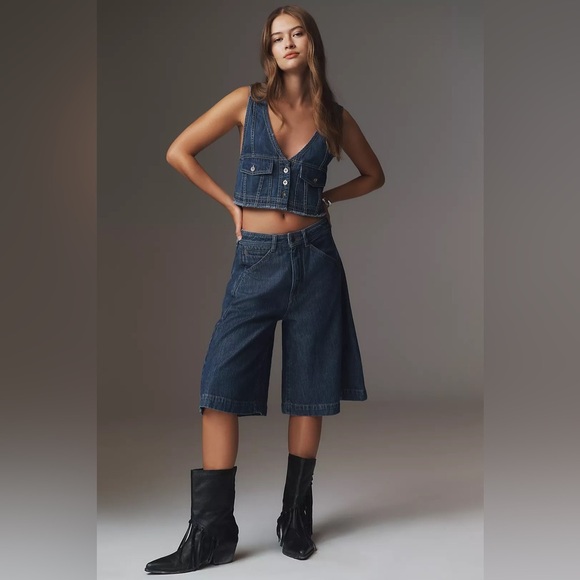 🆕 NWT Anthropologie Pilcro Coastal Cutoff V-Neck Denim Top - Picture 1 of 9